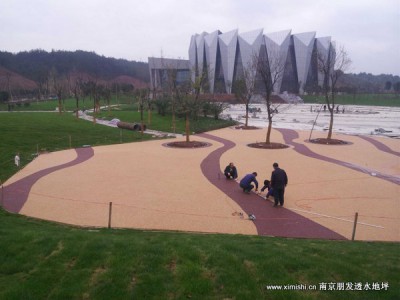 透水胶粘石景观道